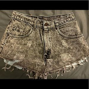 Levi’s grey ripped shorts 32/32 vintage